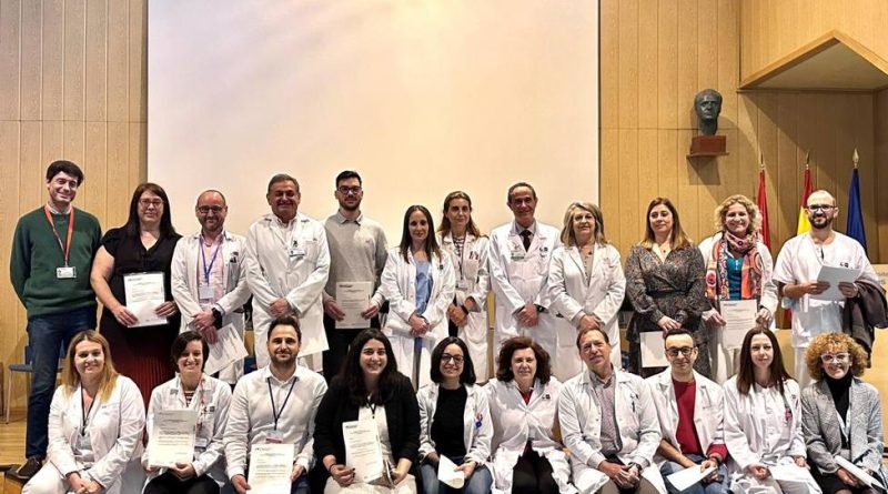 El Hospital de Móstoles reconoce la excelencia profesional con la entrega de 23 premios