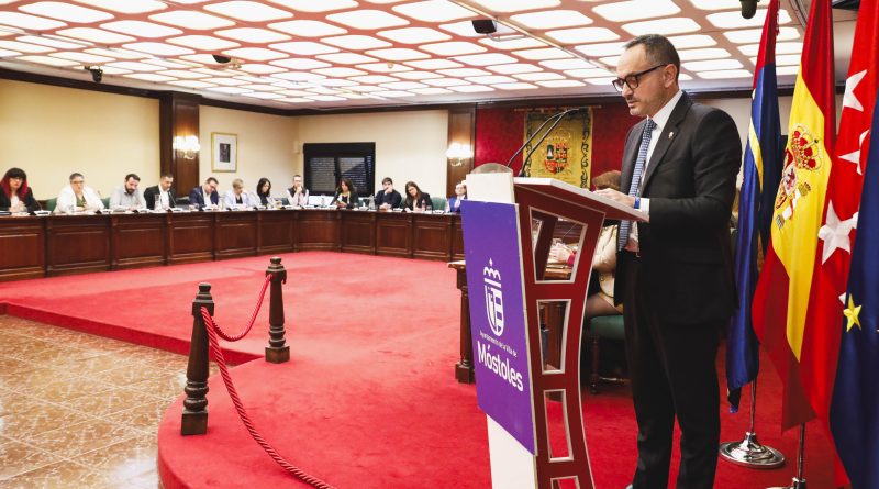 El alcalde de Móstoles, Manuel Bautista, en el Debate sobre el Estado del Municipio