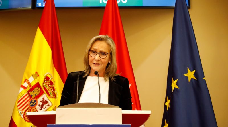 La portavoz de VOX en el Ayuntamiento de Móstoles, Maite López Divasson