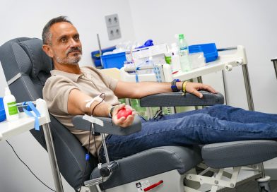 El alcalde de Móstoles dona sangre y anima a los vecinos a acudir a los dos bancos del municipio