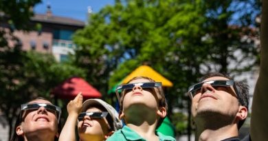Móstoles se prepara para un eclipse solar casi total y recuerda cómo verlo sin riesgo