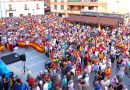 Banderas, proclamas contra el Gobierno: la concentración por Ceuta abarrotó la Plaza de España de Móstoles