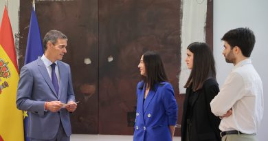 El Gobierno reconoce la trayectoria de David Lucas con la Gran Cruz del Mérito Civil