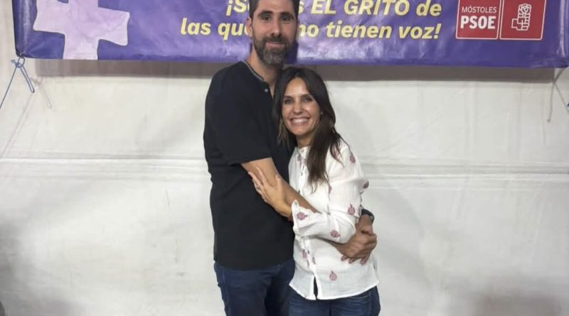 Alex Martín ‘secuestra’ a Juana López en su aterrizaje en Móstoles y el Grupo Municipal socialista estalla: «Mal empieza si lo elige como mentor»
