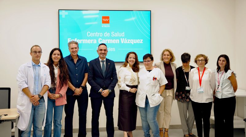 Bautista y Matute visitan el Centro de Salud Enfermera Carmen Vázquez, que ya atiende a vecinos del PAU-4